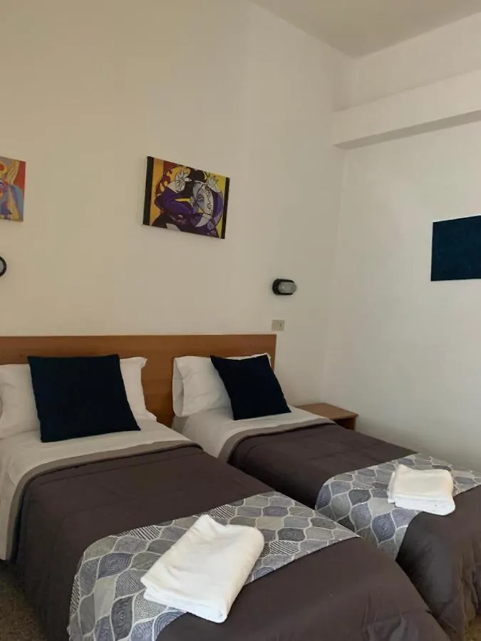 Hotel Villa Del Bagnino Rímini 2*,  Italia
