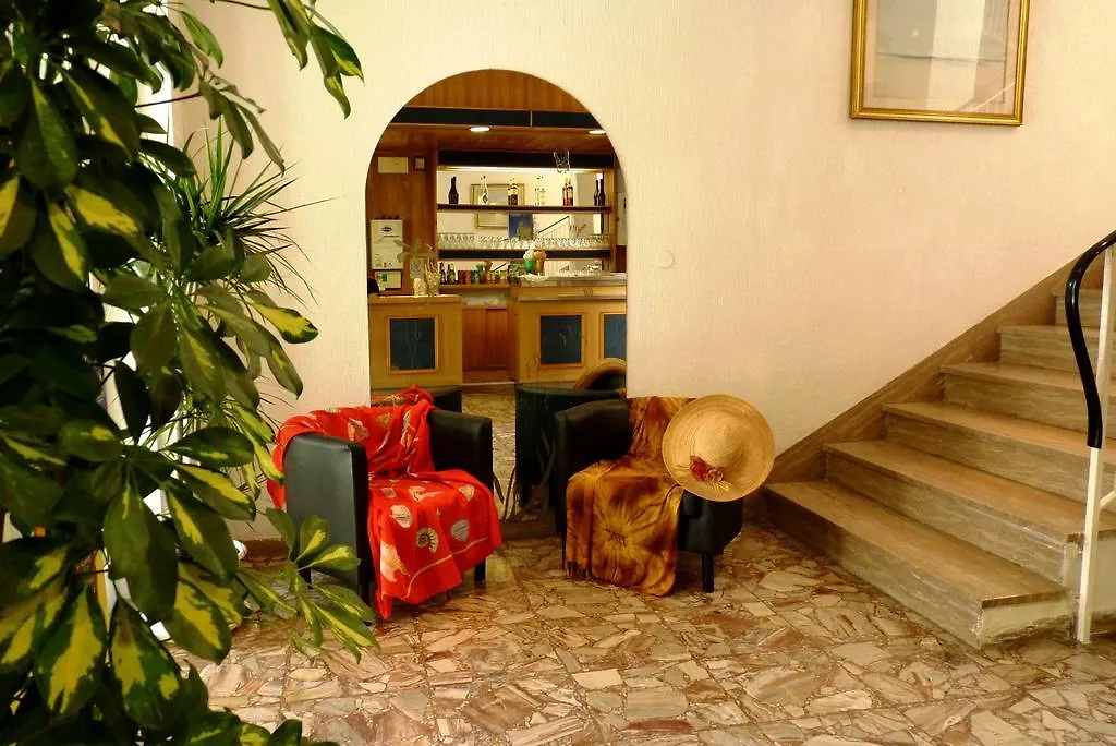 Hotel Villa Del Bagnino Rímini 2*,  Italia